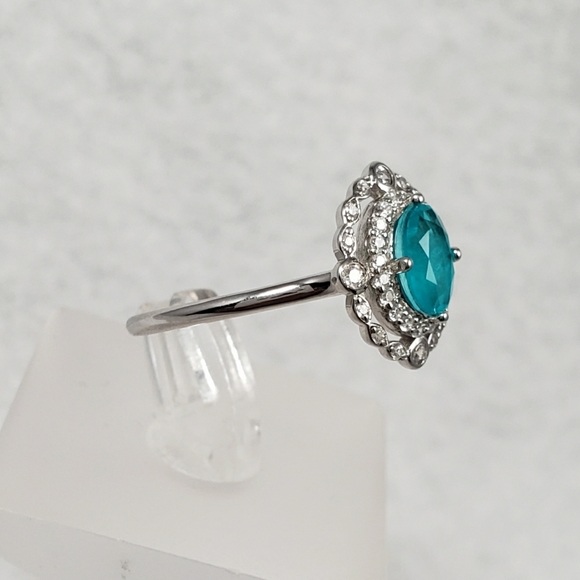 Antique Style Paraíba Tourmaline Ring - Picture 6 of 9